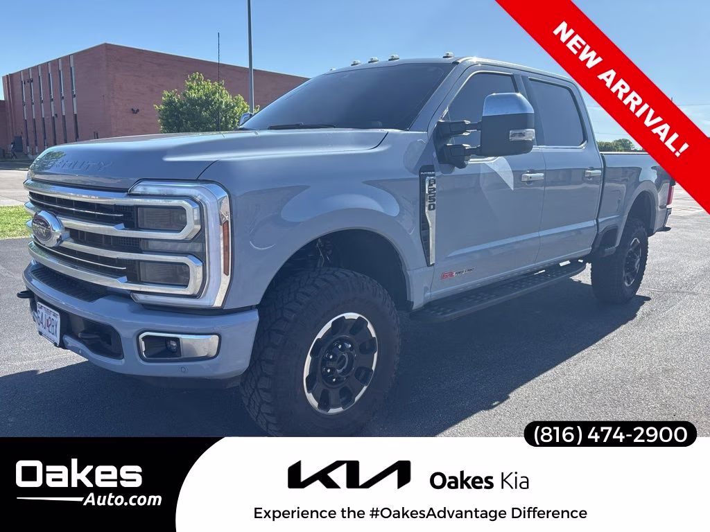 2026 Gray Metallic Ford Super Duty F-250 SRW Platinum 4X4 Truck