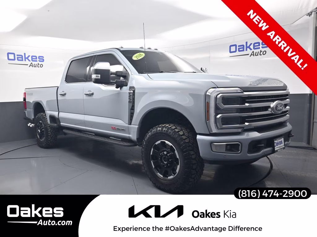 2026 Ford F-250 Platinum 4x4 Crew Cab 8' Box's photo