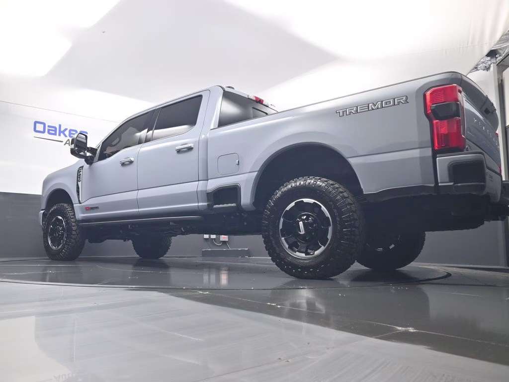 2026 Gray Metallic Ford Super Duty F-250 SRW Platinum 4X4 Truck
