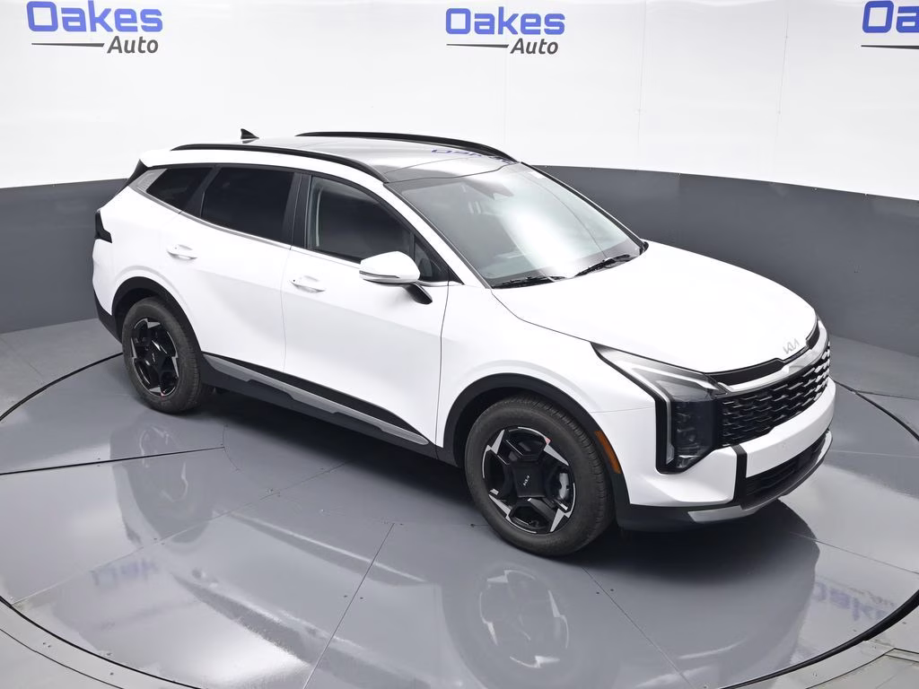 2026 Glacial White Pearl Kia Sportage EX FWD SUV