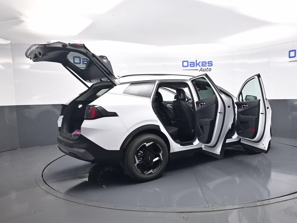 2026 Glacial White Pearl Kia Sportage EX FWD SUV