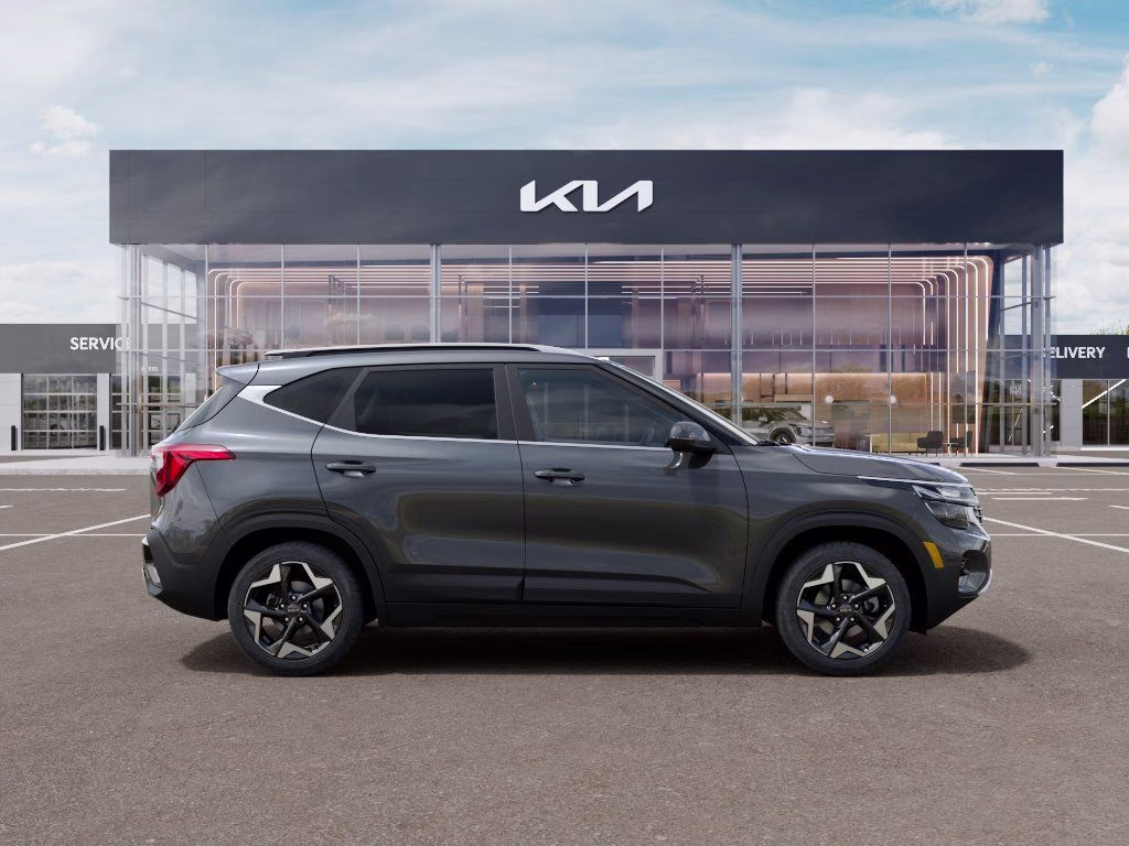 2026 Gravity Gray Kia Seltos EX FWD SUV