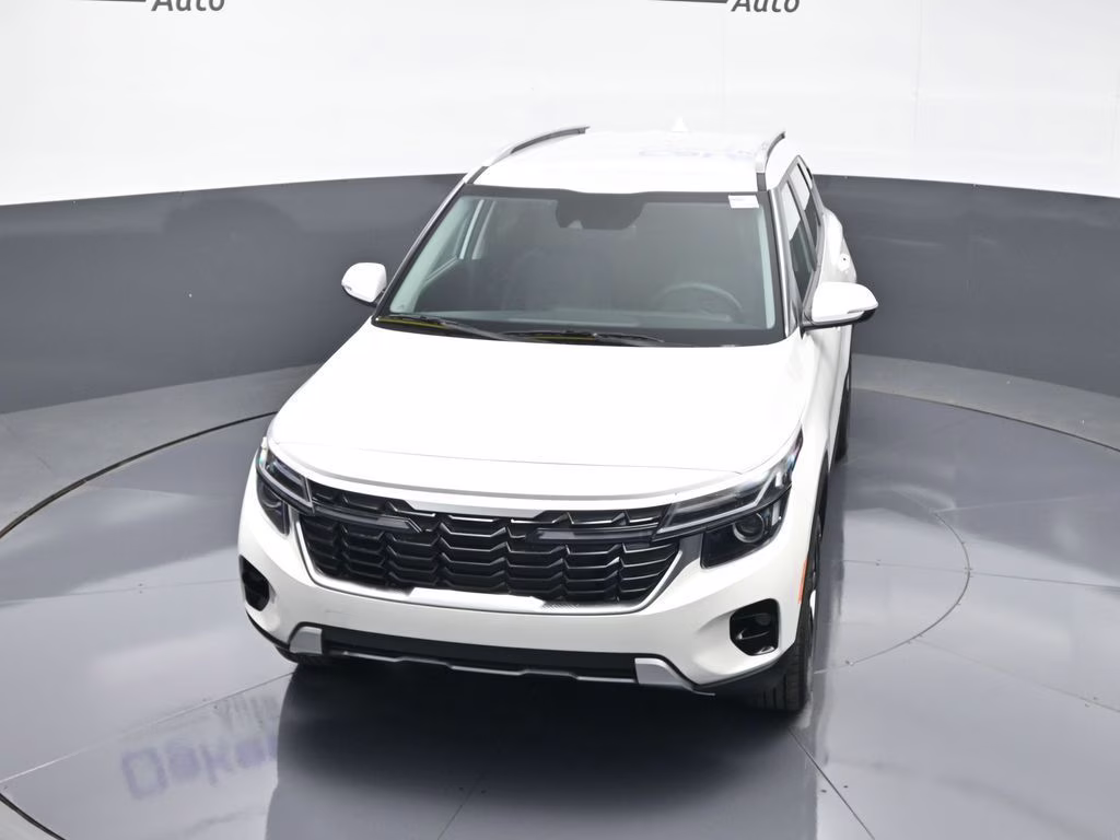 2026 Snow White Pearl Kia Seltos S AWD SUV