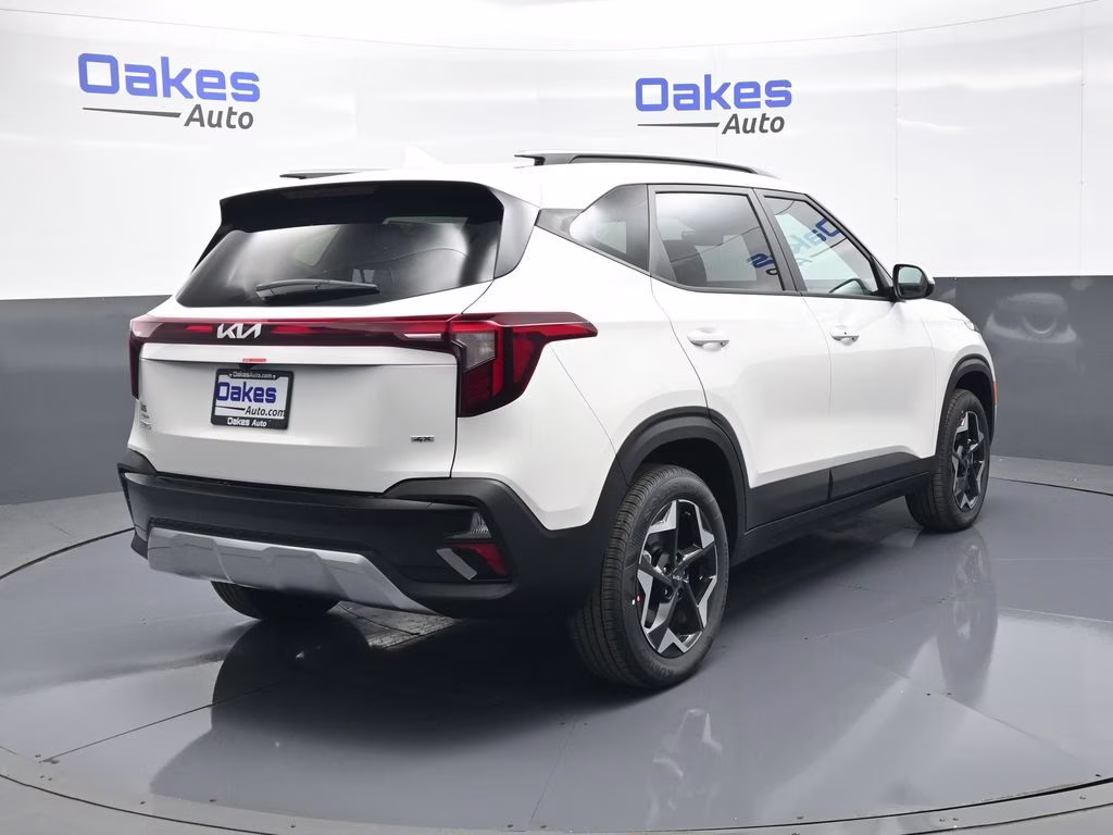 2026 Snow White Pearl Kia Seltos S AWD SUV