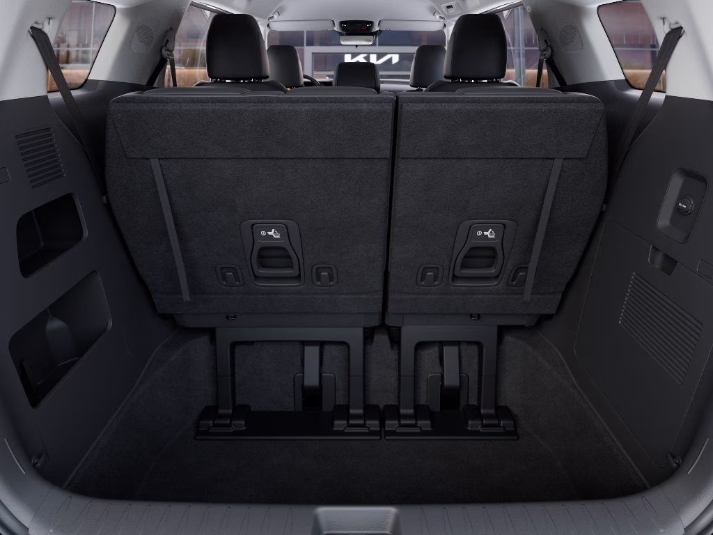 2026 Snow White Pearl Kia Carnival LXS FWD Van