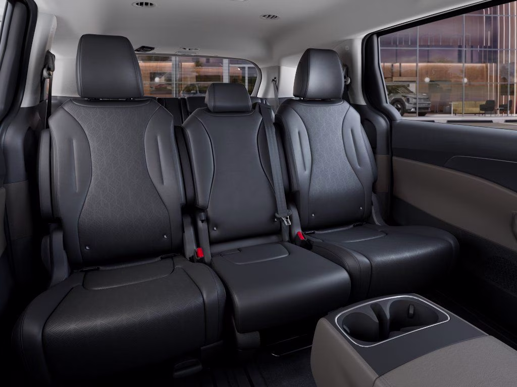 2026 Panthera Metal Kia Carnival LXS FWD Van