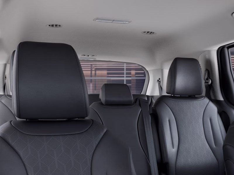 2026 Snow White Pearl Kia Carnival LXS FWD Van