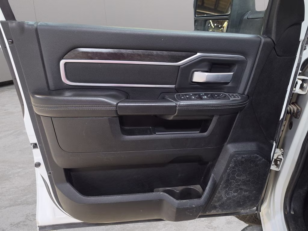 2024 Bright White Clearcoat Ram 2500 Big Horn 4X4 Truck