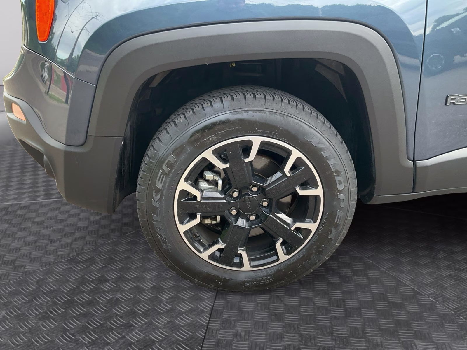 2023 Slate Blue Pearlcoat Jeep Renegade Latitude 4X4 SUV