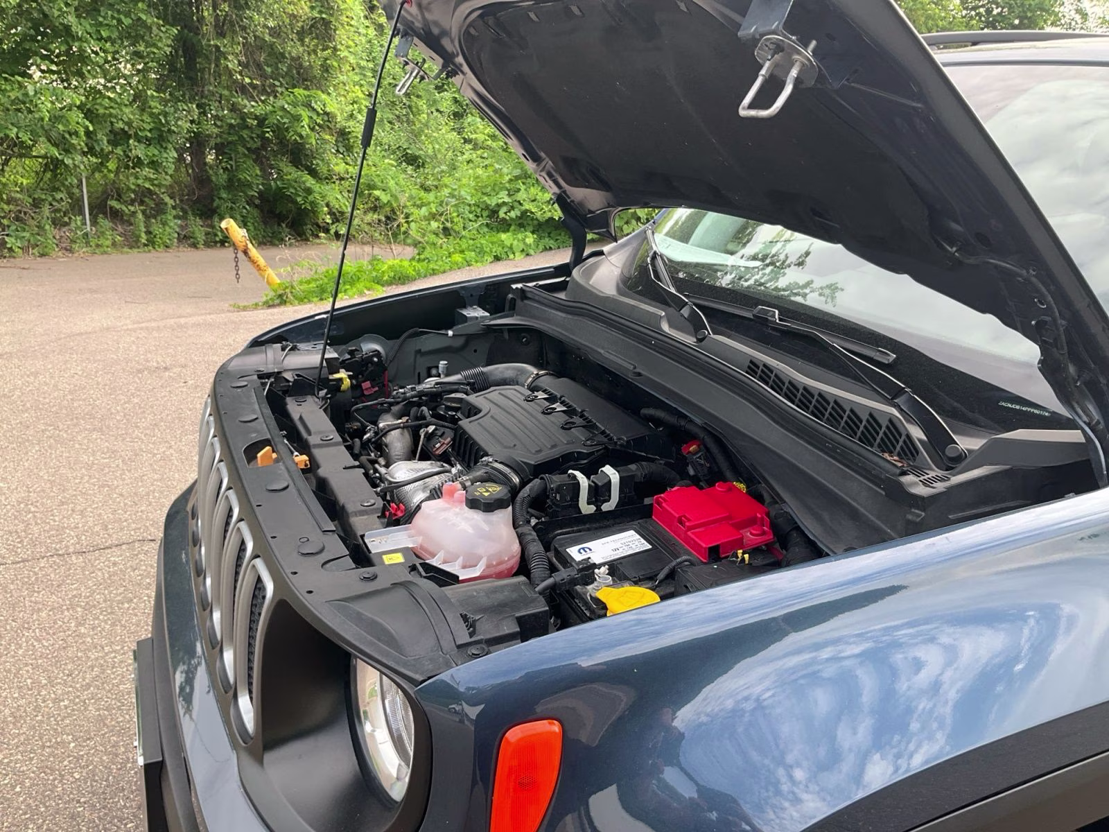 2023 Slate Blue Pearlcoat Jeep Renegade Latitude 4X4 SUV