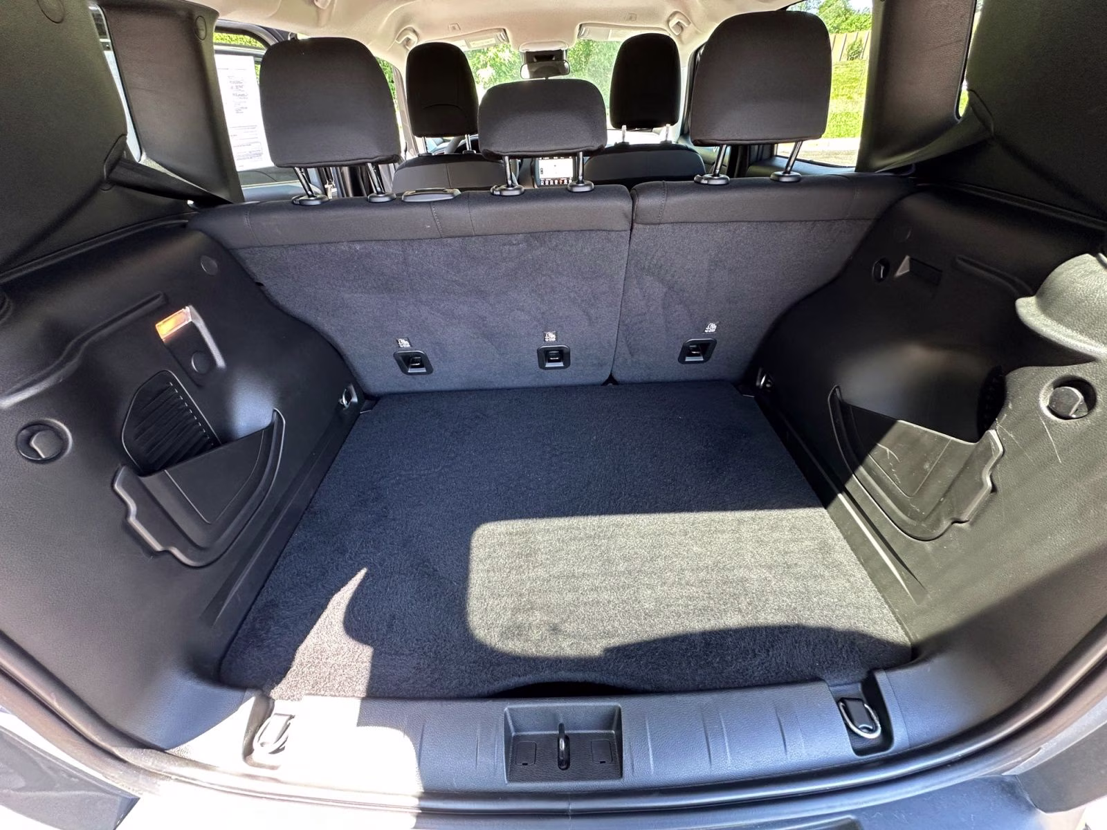 2023 Sting-Gray Clearcoat Jeep Renegade Latitude 4X4 SUV