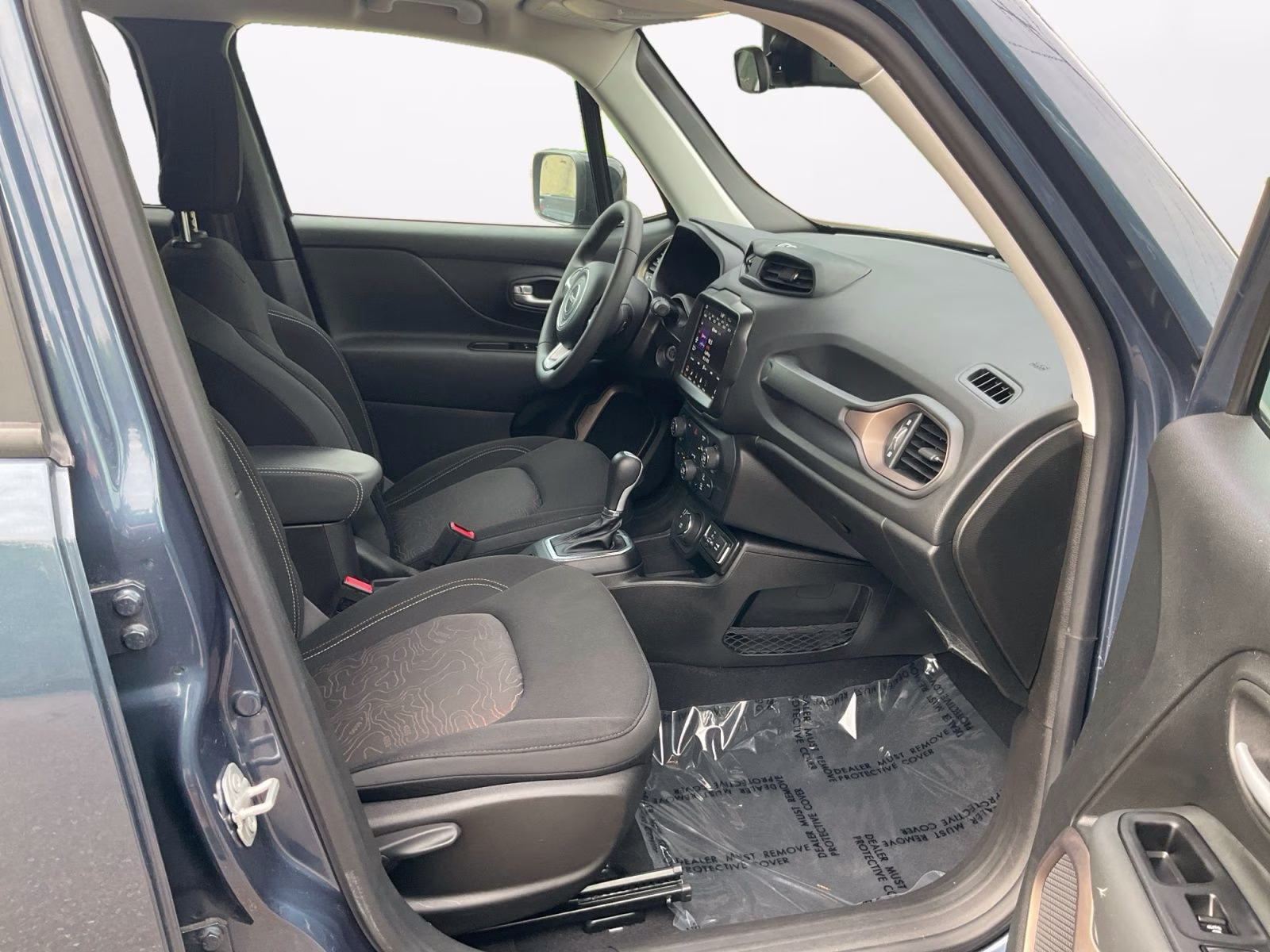 2023 Slate Blue Pearlcoat Jeep Renegade Latitude 4X4 SUV