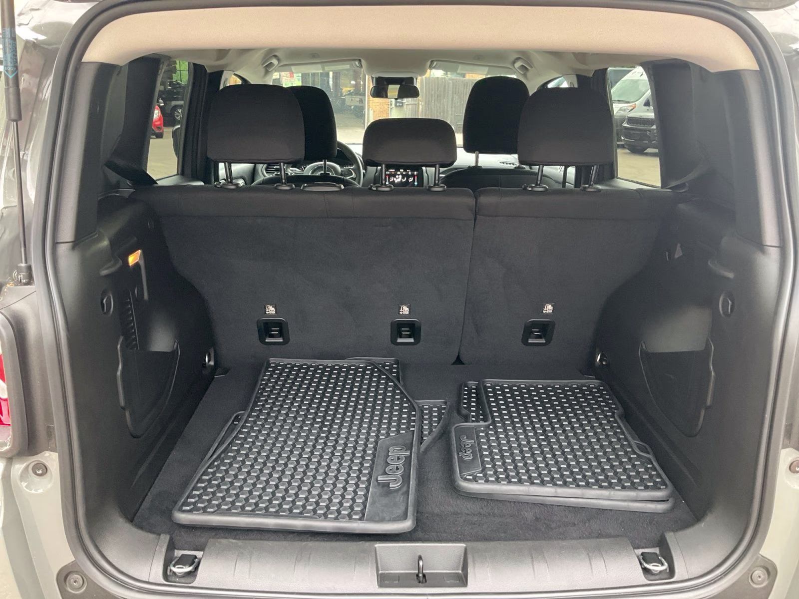 2023 Sting-Gray Clearcoat Jeep Renegade Latitude 4X4 SUV