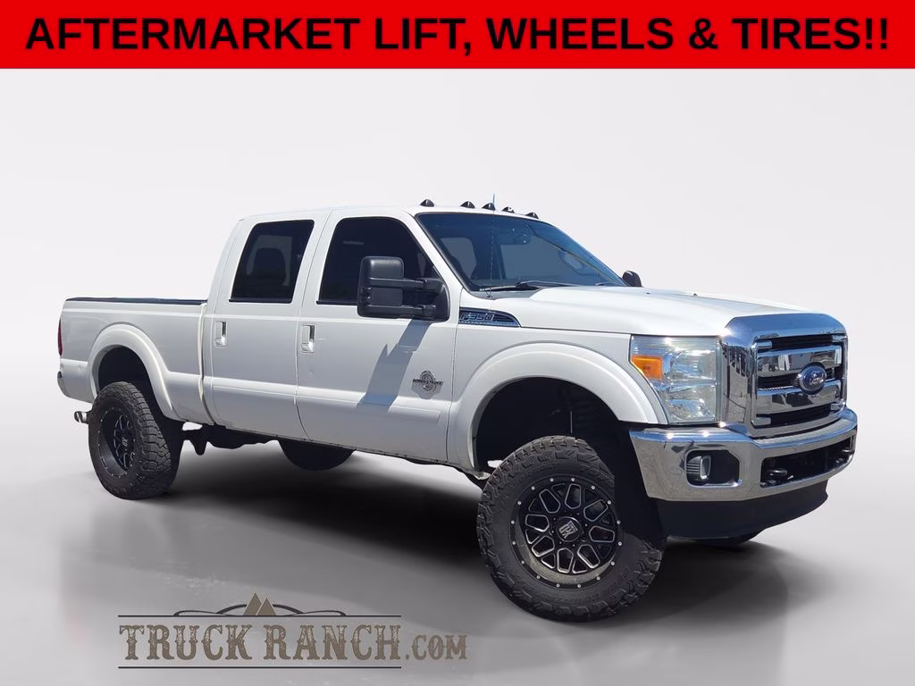 2015 White Ford Super Duty F-350 SRW Lariat 4X4 Truck