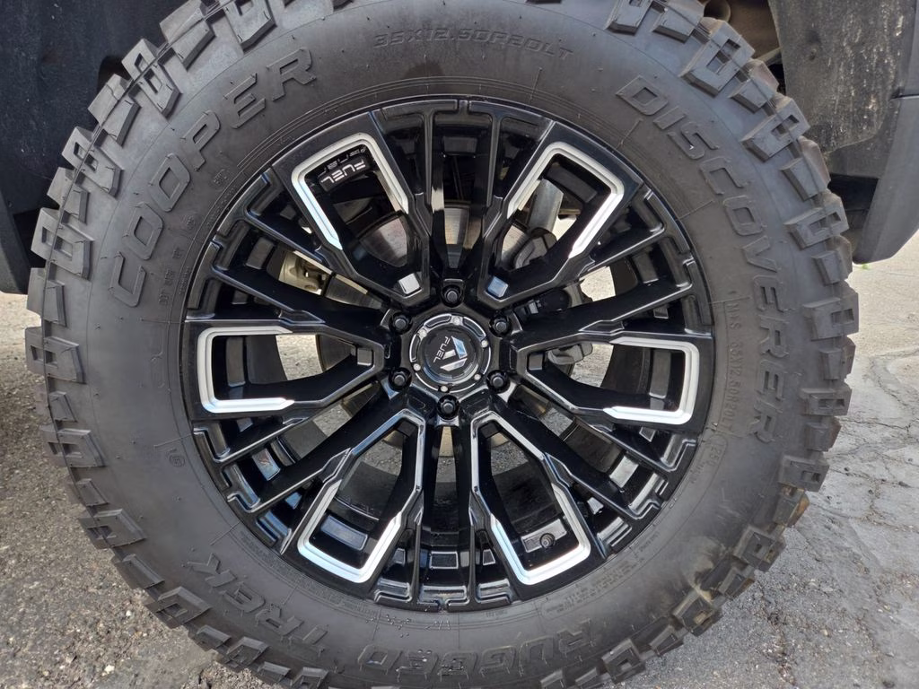 2024 Summit White GMC Sierra 1500 SLT 4X4 Truck