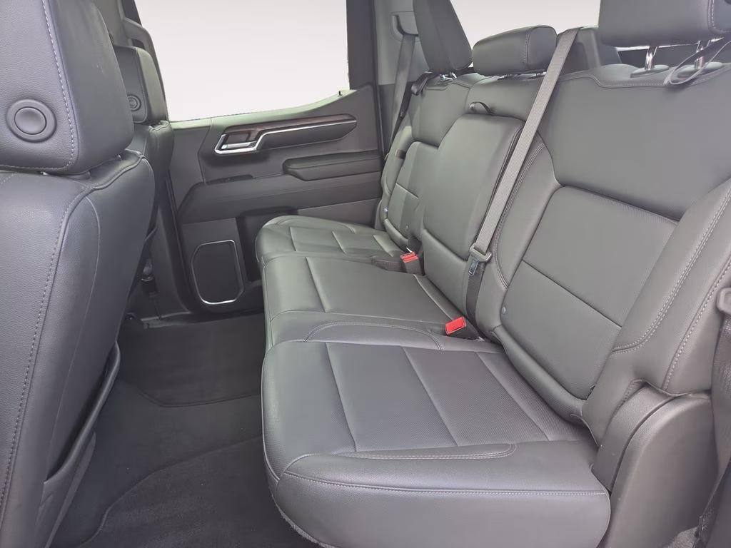 2024 Summit White GMC Sierra 1500 SLT 4X4 Truck