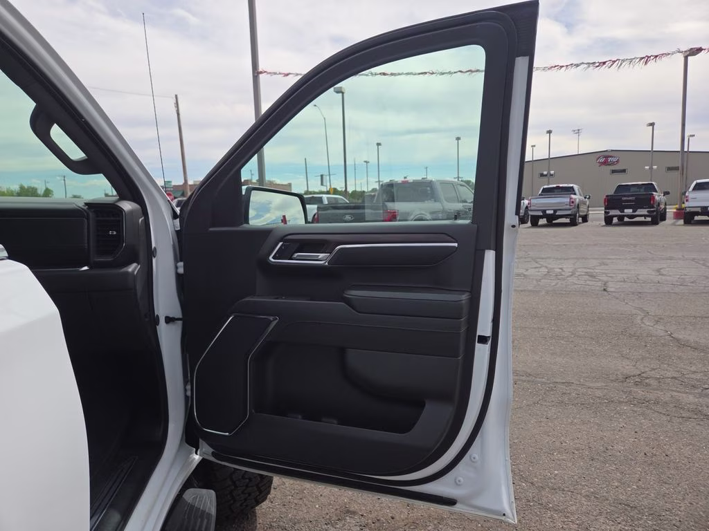 2024 Summit White GMC Sierra 1500 SLT 4X4 Truck