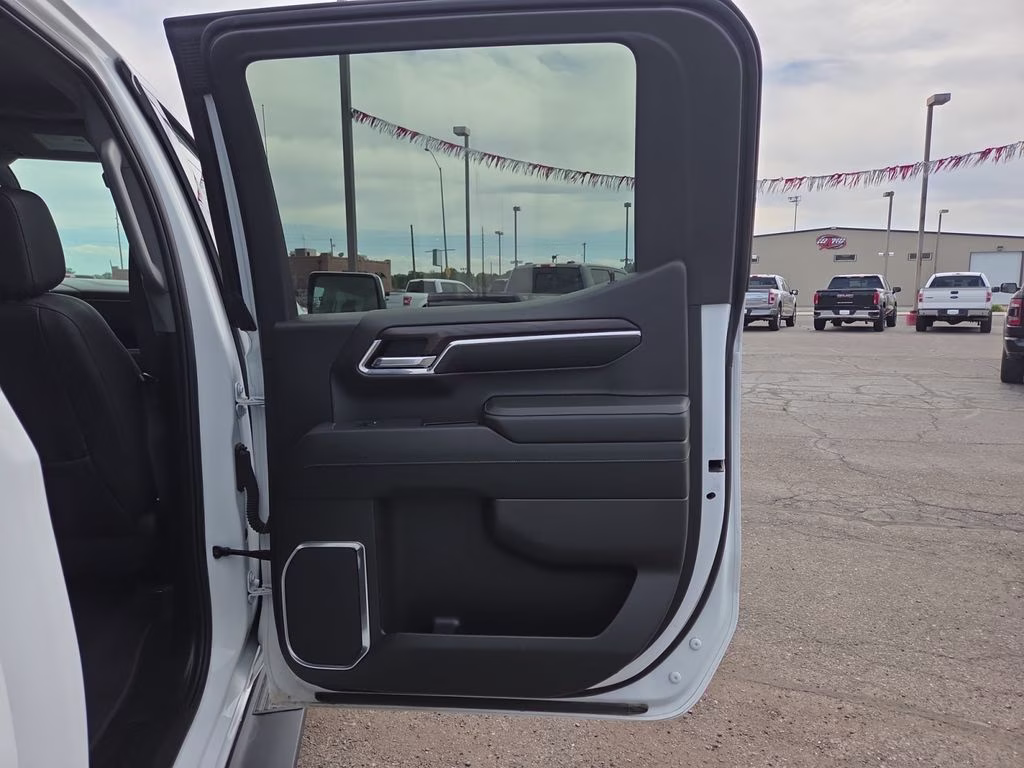 2024 Summit White GMC Sierra 1500 SLT 4X4 Truck