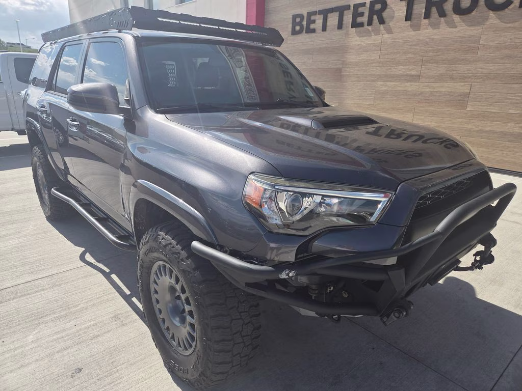 2016 Magnetic Gray Metallic Toyota 4Runner TRD Pro 4X4 SUV