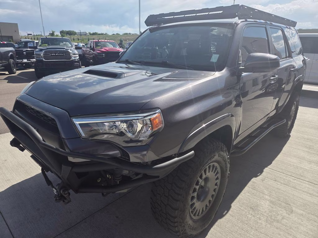 2016 Magnetic Gray Metallic Toyota 4Runner TRD Pro 4X4 SUV