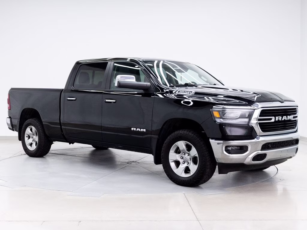 2020 Diamond Black Crystal Pearlcoat Ram 1500 Big Horn/Lone Star 4X4 Truck
