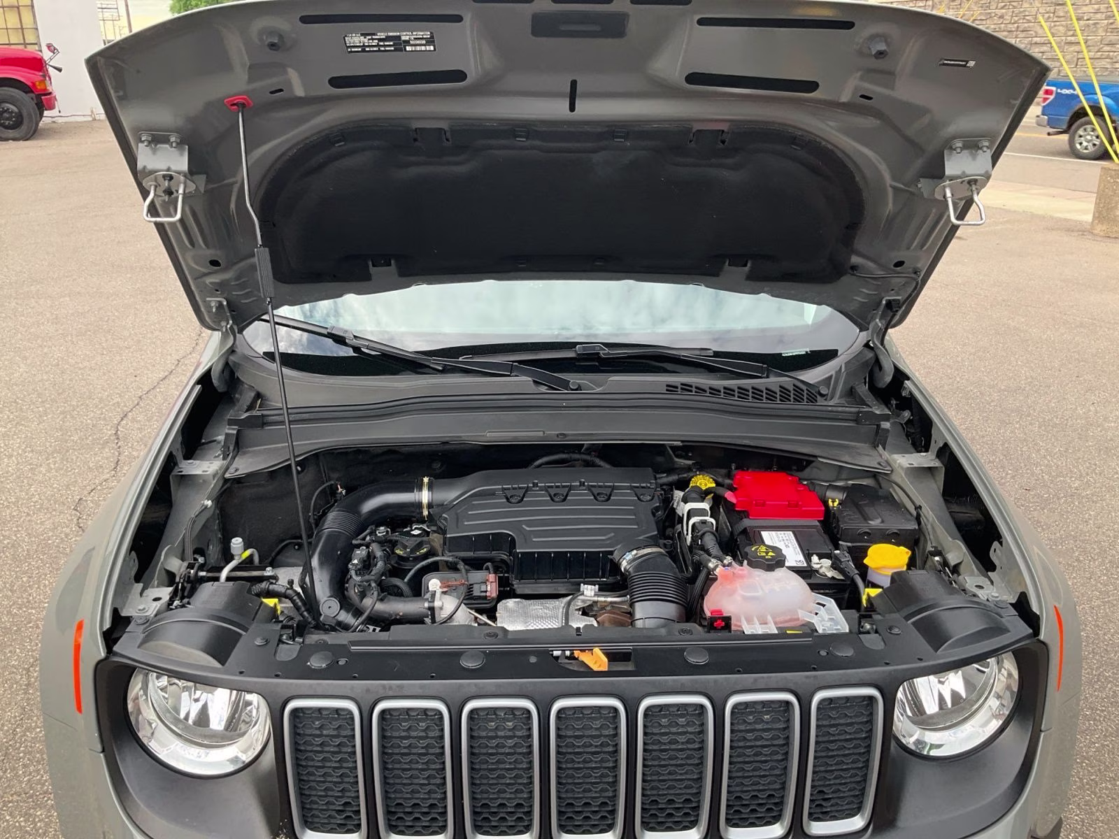 2023 Sting-Gray Clearcoat Jeep Renegade Latitude 4X4 SUV