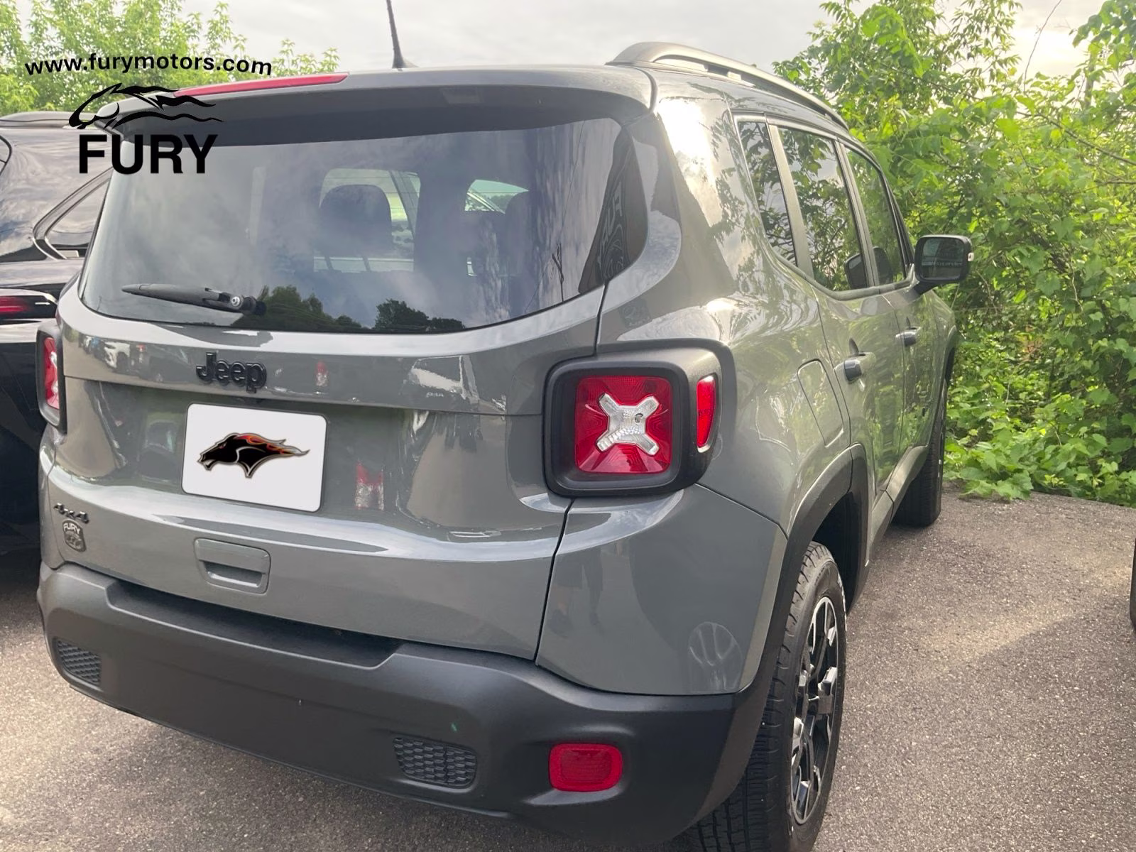 2023 Sting-Gray Clearcoat Jeep Renegade Latitude 4X4 SUV