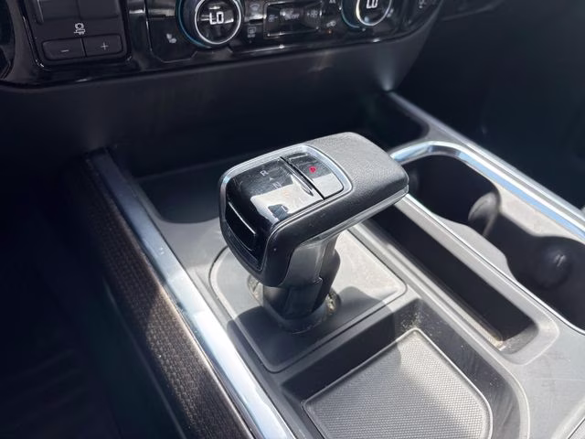 2022 Summit White Chevrolet Silverado 1500 LT 4X4 Truck