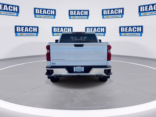 2022 Summit White Chevrolet Silverado 1500 LT 4X4 Truck