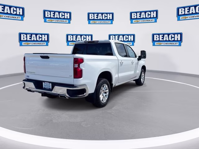 2022 Summit White Chevrolet Silverado 1500 LT 4X4 Truck