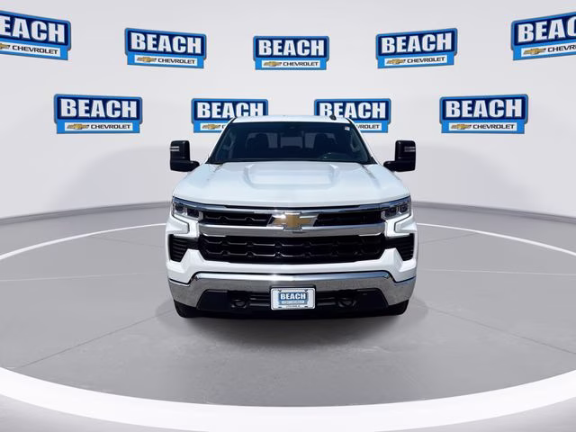 2022 Summit White Chevrolet Silverado 1500 LT 4X4 Truck