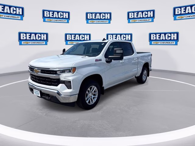 2022 Summit White Chevrolet Silverado 1500 LT 4X4 Truck