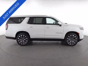 2025 Pearl Chevrolet Suburban High Country 4X4 SUV