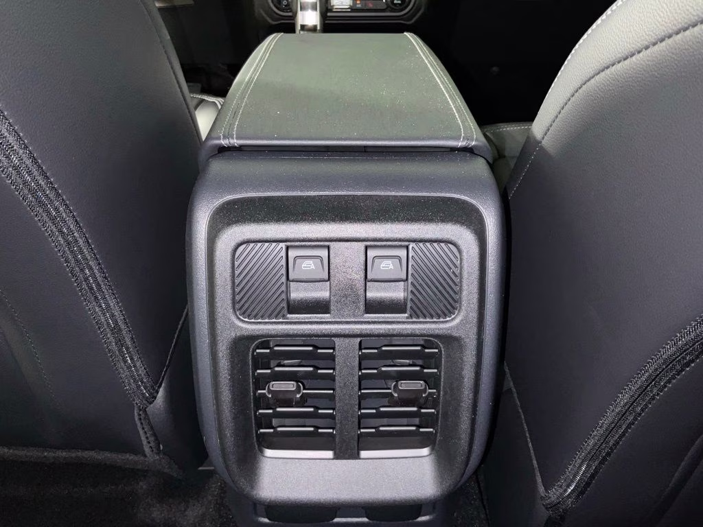 2026 Gray Ford Bronco Outer Banks 4X4 SUV