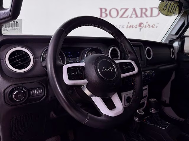 2018 Bright White Clearcoat Jeep Wrangler Unlimited Sahara 4X4 SUV