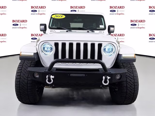 2018 Bright White Clearcoat Jeep Wrangler Unlimited Sahara 4X4 SUV