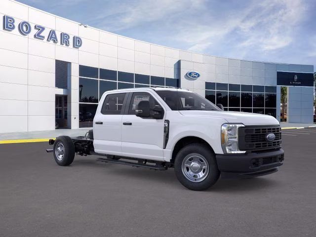 2026 Oxford White Ford Super Duty F-350 SRW XL RWD Chassis