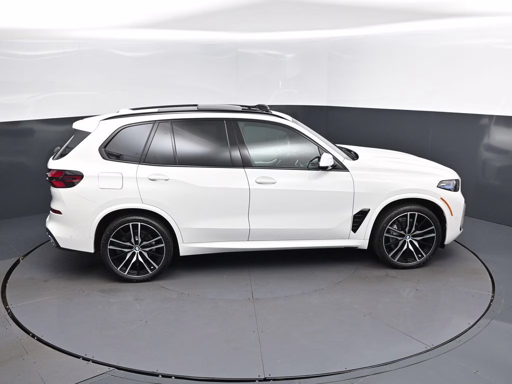 2026 Alpine White BMW X5 xDrive40i AWD SUV