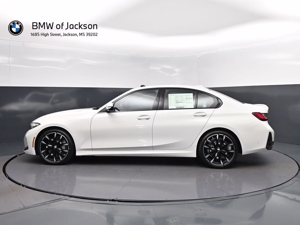 2026 Alpine White BMW 3 Series 330i RWD Sedan