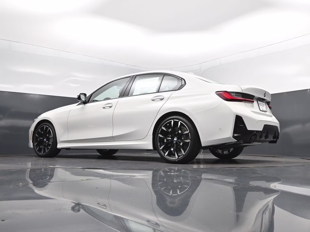 2026 Alpine White BMW 3 Series 330i RWD Sedan