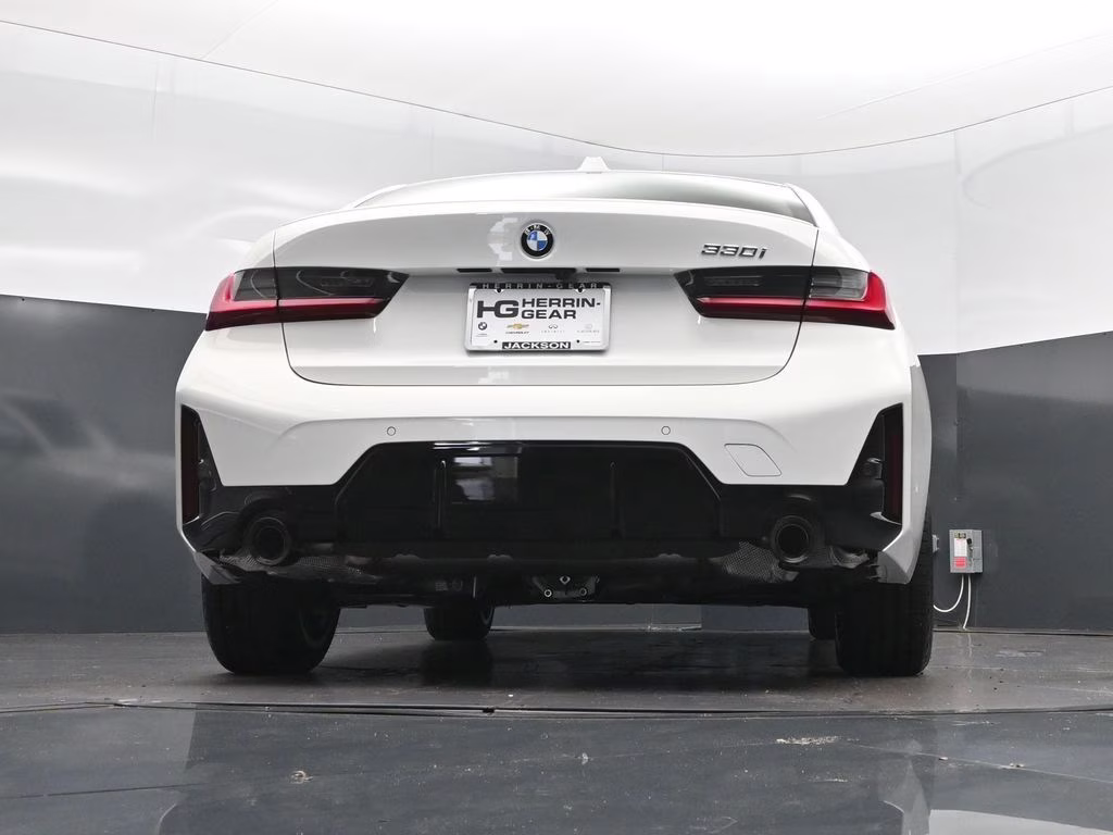 2026 Alpine White BMW 3 Series 330i RWD Sedan