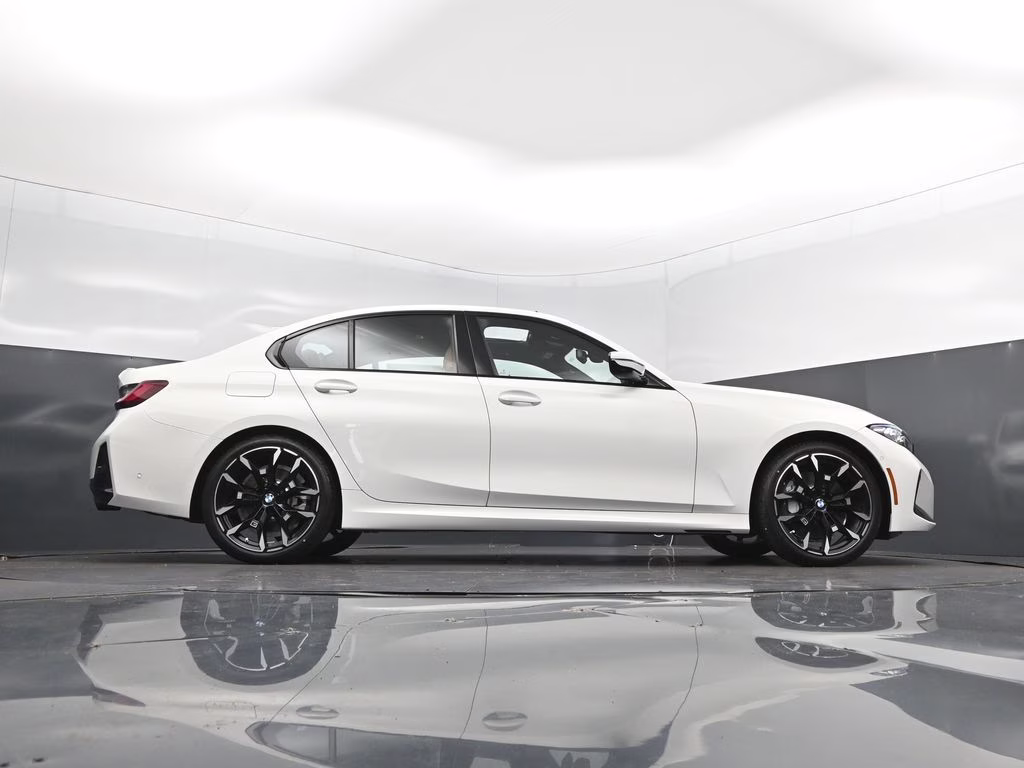 2026 Alpine White BMW 3 Series 330i RWD Sedan
