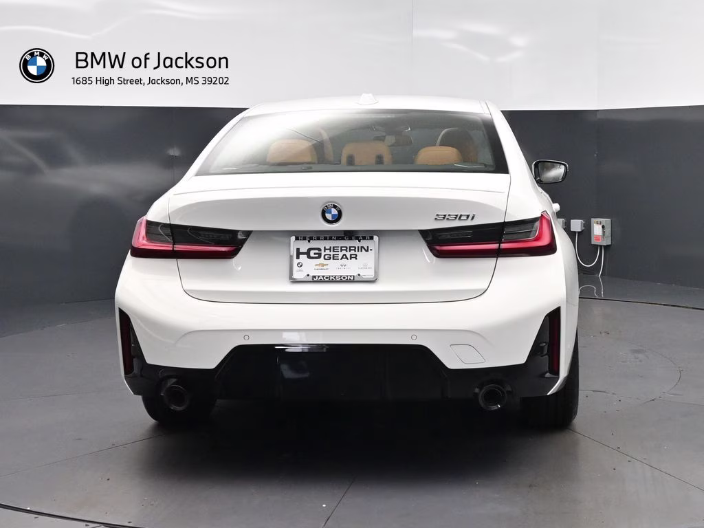 2026 Alpine White BMW 3 Series 330i RWD Sedan