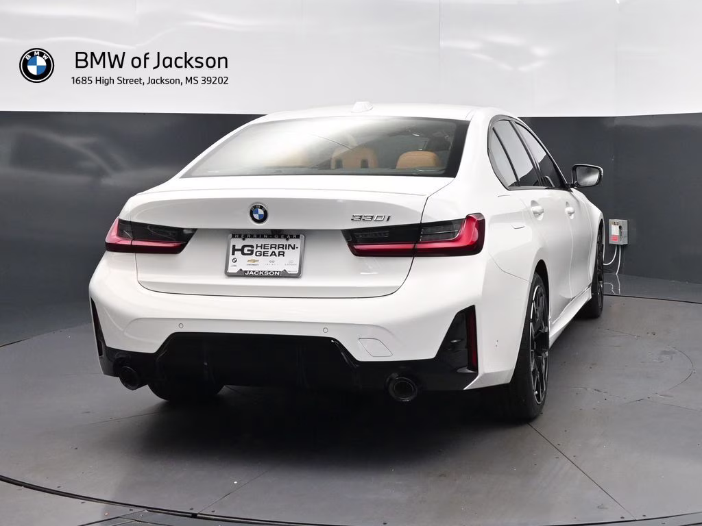 2026 Alpine White BMW 3 Series 330i RWD Sedan