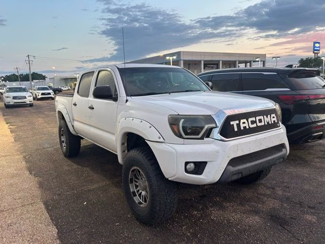 2012 Super White Toyota Tacoma Base 4X4 Truck