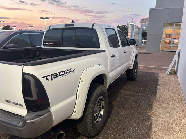 2012 Super White Toyota Tacoma Base 4X4 Truck