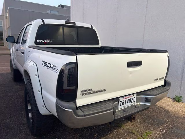 2012 Super White Toyota Tacoma Base 4X4 Truck