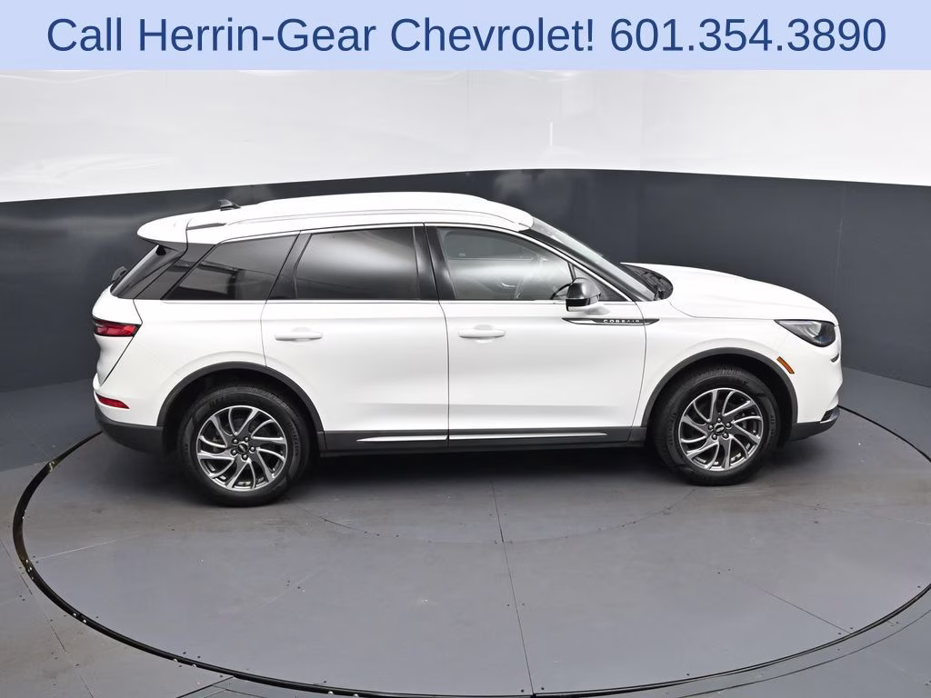 2021 White Lincoln Corsair Standard FWD SUV