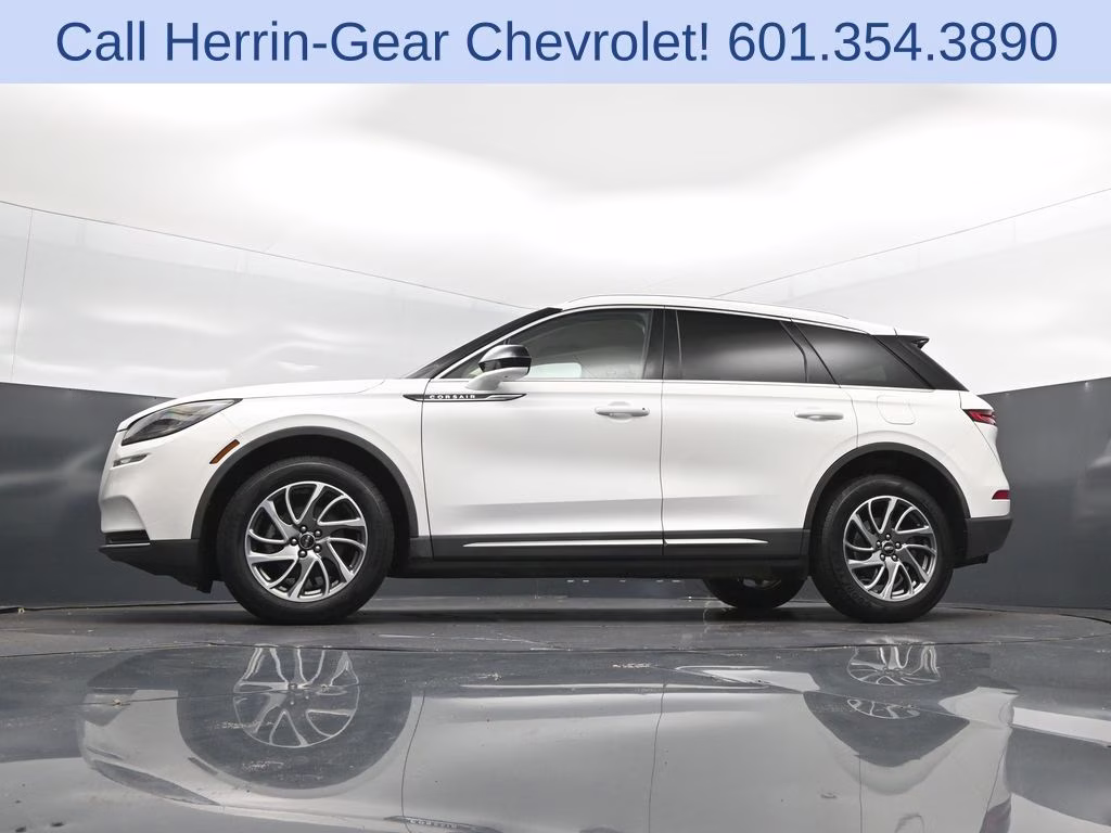 2021 White Lincoln Corsair Standard FWD SUV