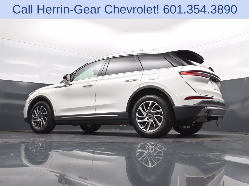 2021 White Lincoln Corsair Standard FWD SUV